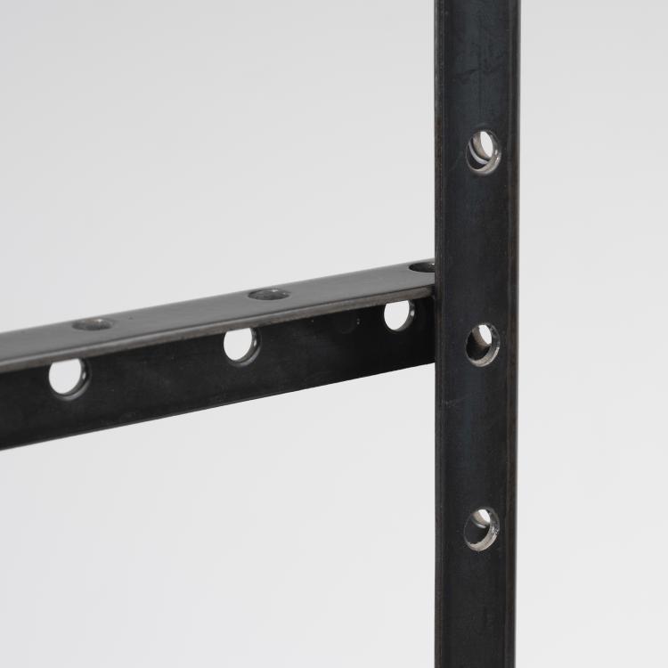 Bild 4 zu Objekt, Stuhl 'Hamlet Machine', um 1987, Robert Wilson, XO, Boissy-Saint-L&eacute;ger, 163B 202