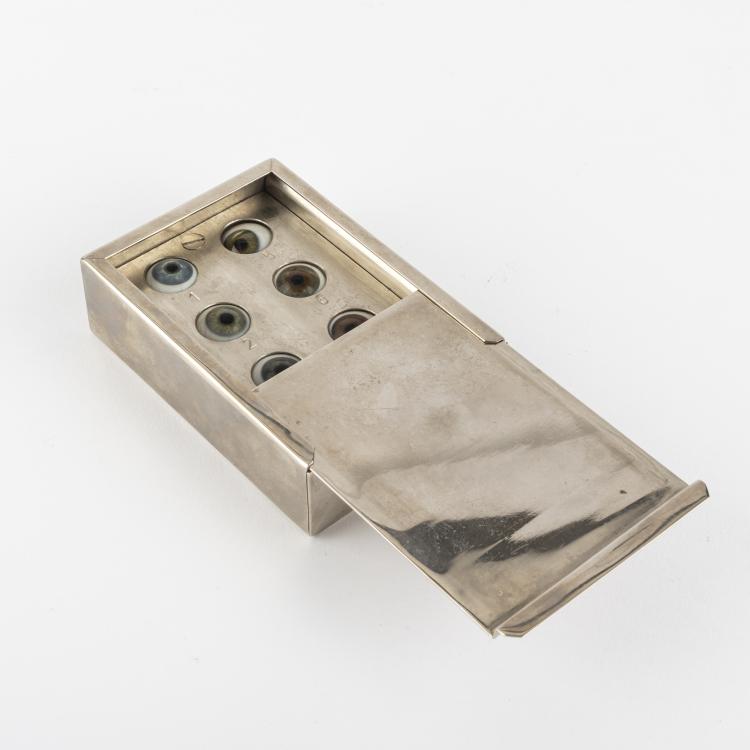 Bild 2 zu Objekt, Augenfarbentafel, um 1930, 163B 159