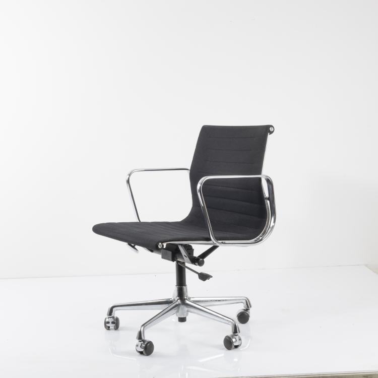 Bild 7 zu Objekt, Stuhl 'Aluminum Group', 1958, Charles Eames,Ray Eames, Vitra Design, Weil am Rhein, 163B 197