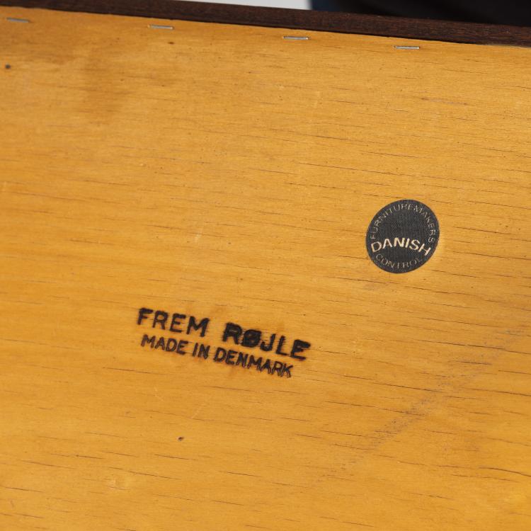 Bild 1 zu Objekt, Tisch mit vier St&uuml;hlen, 1962, Hans Olsen, Frem R&oslash;jle M&oslash;belfabrik, 163C 492