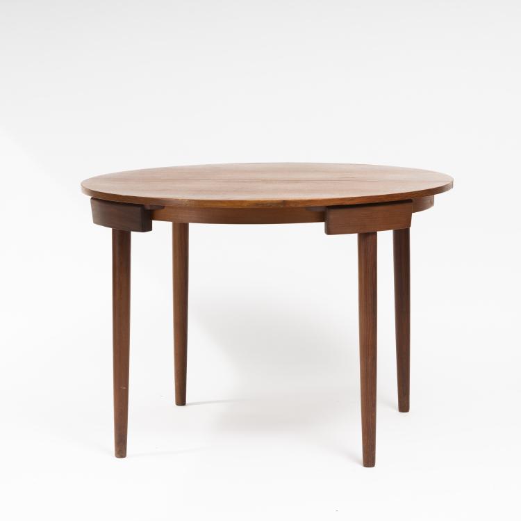 Bild 5 zu Objekt, Tisch mit vier St&uuml;hlen, 1962, Hans Olsen, Frem R&oslash;jle M&oslash;belfabrik, 163C 492