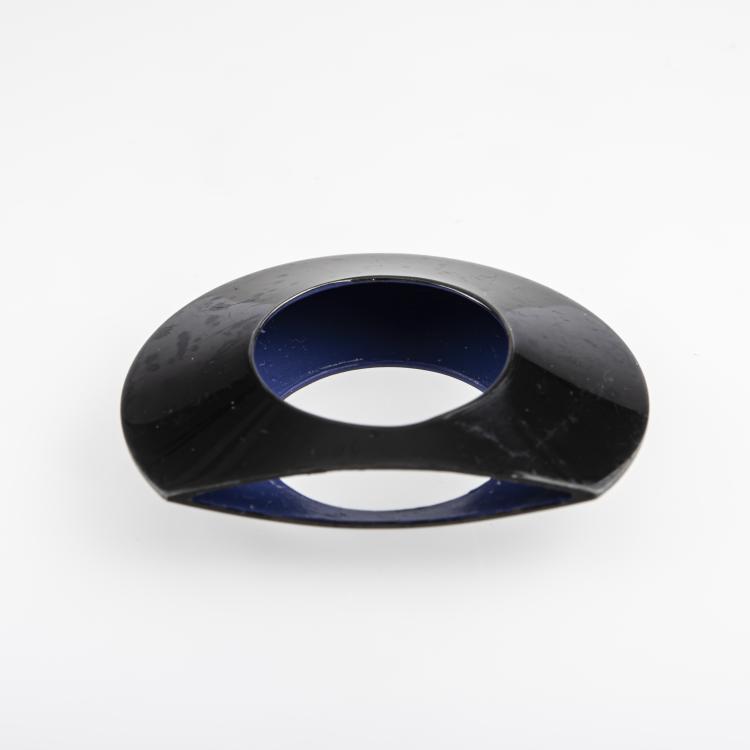 Bild 2 zu Objekt, Ring aus der Serie 'Kegelschnitte', 1986, Herman Hermsen, 163E 817