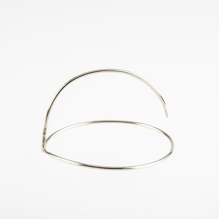 Bild 2 zu Objekt, Ein Ohrring '1-1/2', 1982, Herman Hermsen, 163E 810