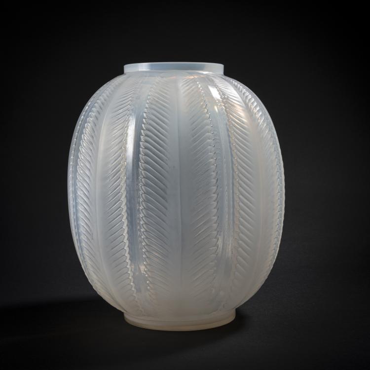 Hauptbild zu Objekt, 'Biskra' vase, 1932, Ren&eacute; Lalique, Lalique, Ren&eacute;, Wingen-sur-Moder, 162A 35
