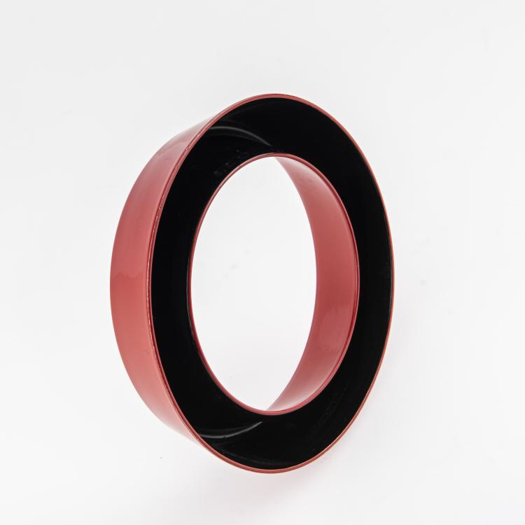Bild 1 zu Objekt, Armreif aus der Serie 'Cones', 1986, Herman Hermsen, 163E 887