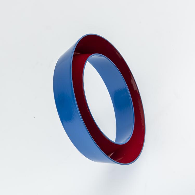 Bild 1 zu Objekt, Armreif aus der Serie 'Cones', 1986, Herman Hermsen, 163E 888
