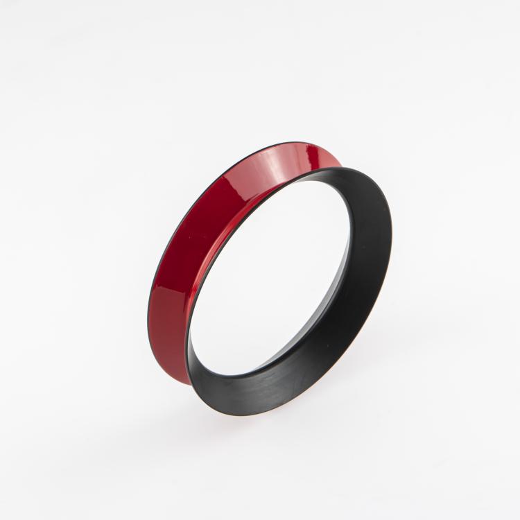Bild 1 zu Objekt, Armreif aus der Serie 'Cones', 1986, Herman Hermsen, 163E 874