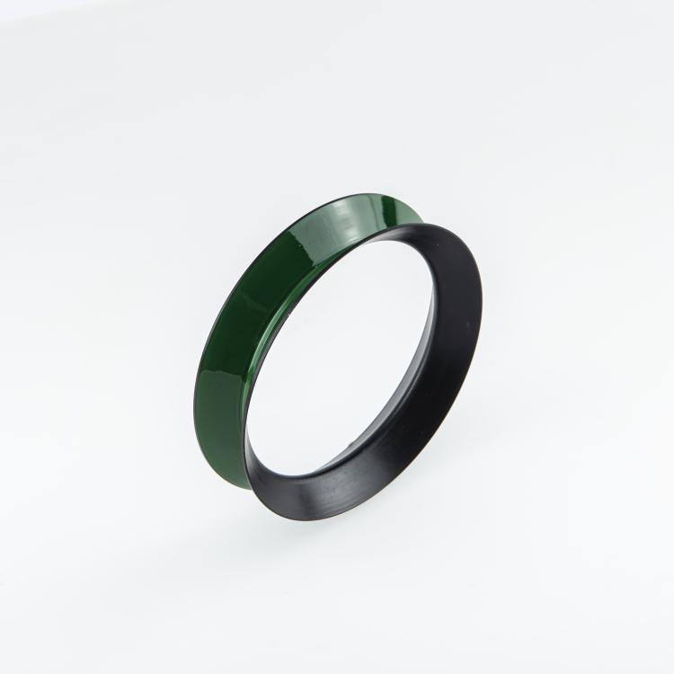 Bild 1 zu Objekt, Armreif aus der Serie 'Cones', 1986, Herman Hermsen, 163E 876