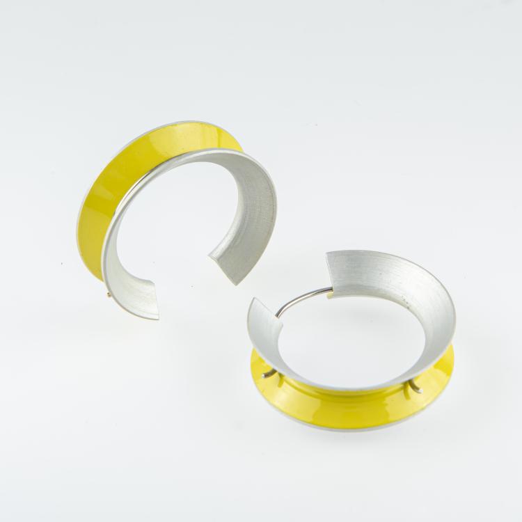 Hauptbild zu Objekt, Paar Ohrringe aus der Serie 'Cones', 1986, Herman Hermsen, 163E 879