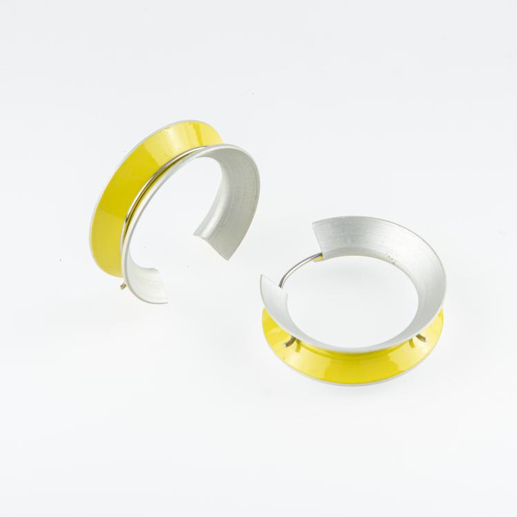 Bild 1 zu Objekt, Paar Ohrringe aus der Serie 'Cones', 1986, Herman Hermsen, 163E 879