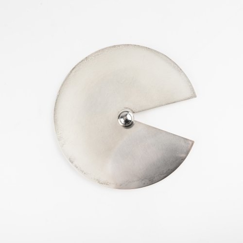 Disc brooch, 1985