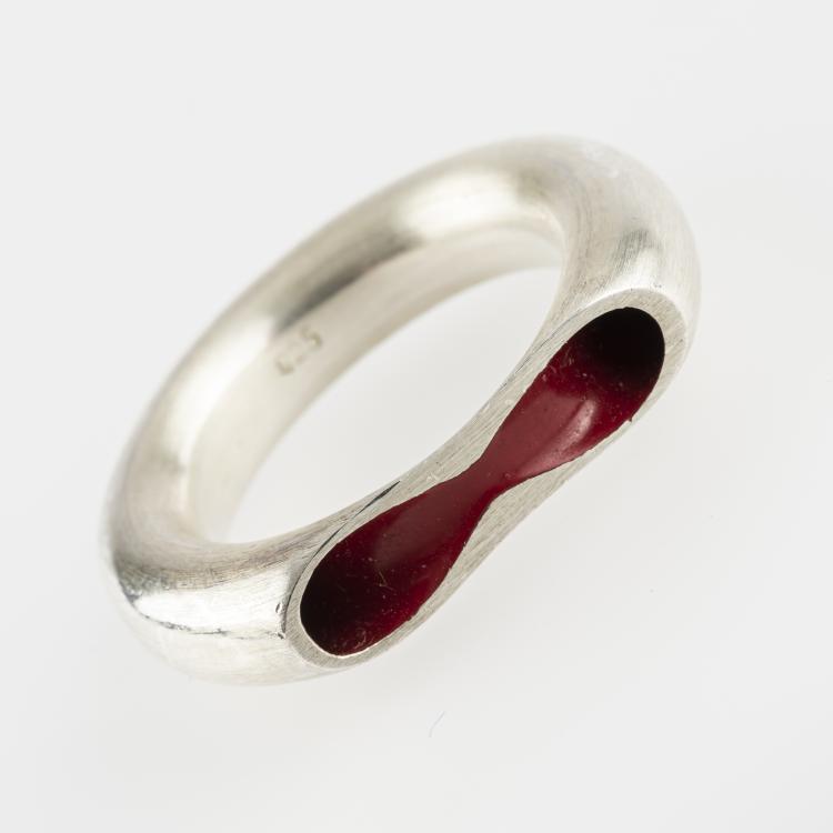 Bild 2 zu Objekt, 'Orgone' - 'CHP 01' ring, 1994, Marc Newson, Chi ha paura...?, 163E 996