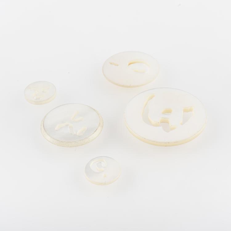 Bild 1 zu Objekt, 5 decorative buttons, c. 1990, Onno Boeckhoudt, Best Friends - Modern Jewelry, 163E 1054