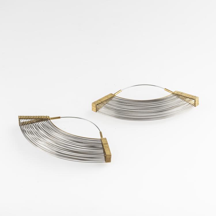 Bild 1 zu Objekt, Pair of earrings, 1985, Wilhelm Tasso Mattar, 163E 1036