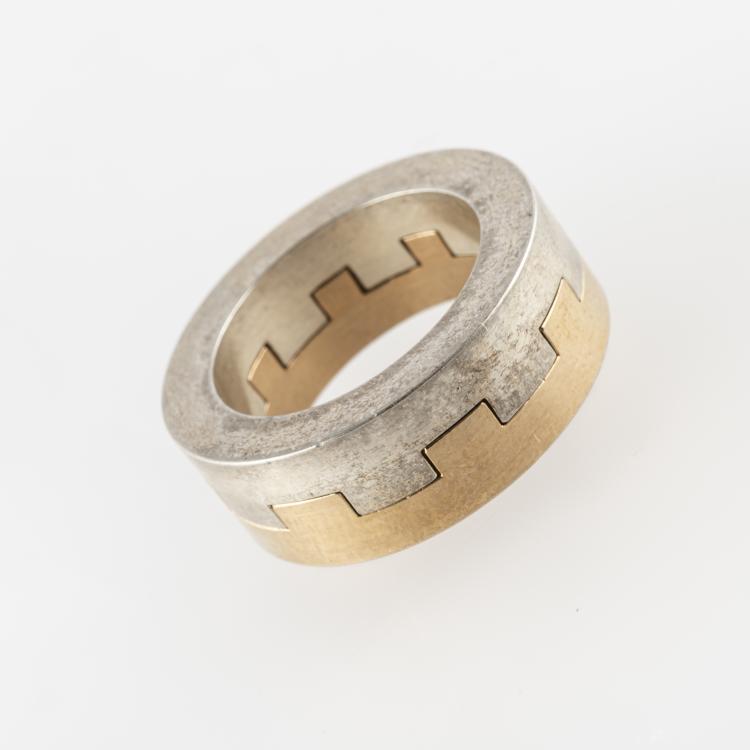 Bild 4 zu Objekt, 'Compatible Partner Ring', 1992, Wilhelm Tasso Mattar,Johannes Oppermann,Gabriela Felgentr&auml;ger, 163E 1025