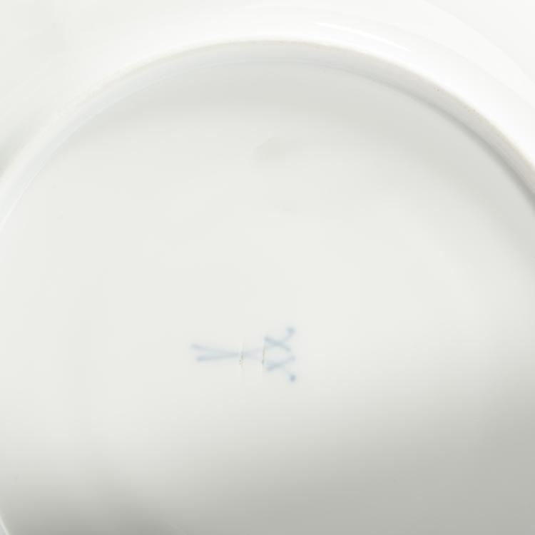 Bild 1 zu Objekt, Unterteller 'Peitschenhieb', 1903-04, Henry van de Velde, Meissen, KPM, 162C 450