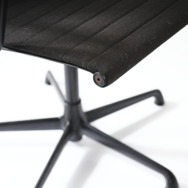 Bild 4 zu Objekt, Zwei St&uuml;hle 'Aluminum Group', 1958, Charles Eames,Ray Eames, ICF Cadsana f&uuml;r Miller, Herman, Zeeland, 163C 528