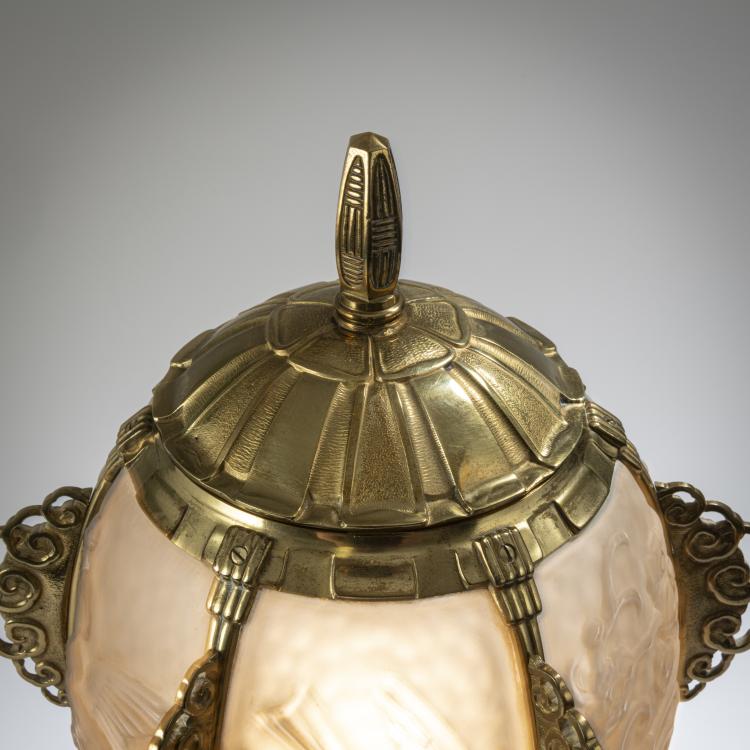 Bild 2 zu Objekt, Gro&szlig;e Tischleuchte 'Oiseaux', um 1928, Marius-Ernest Sabino, Sabino, Marius-Ernest, Paris, 162B 196