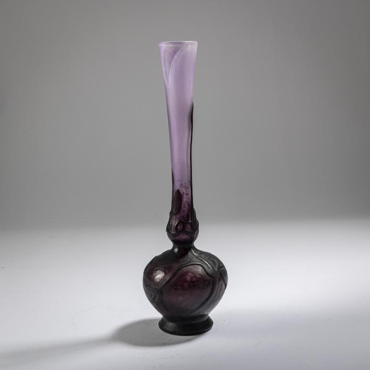 Bild 2 zu Objekt, Enghalsvase 'Tulipes', um 1910, Nancy Daum Fr&egrave;res, Daum Fr&egrave;res, Nancy, 162B 112