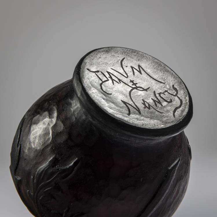 Bild 3 zu Objekt, Enghalsvase 'Tulipes', um 1910, Nancy Daum Fr&egrave;res, Daum Fr&egrave;res, Nancy, 162B 112