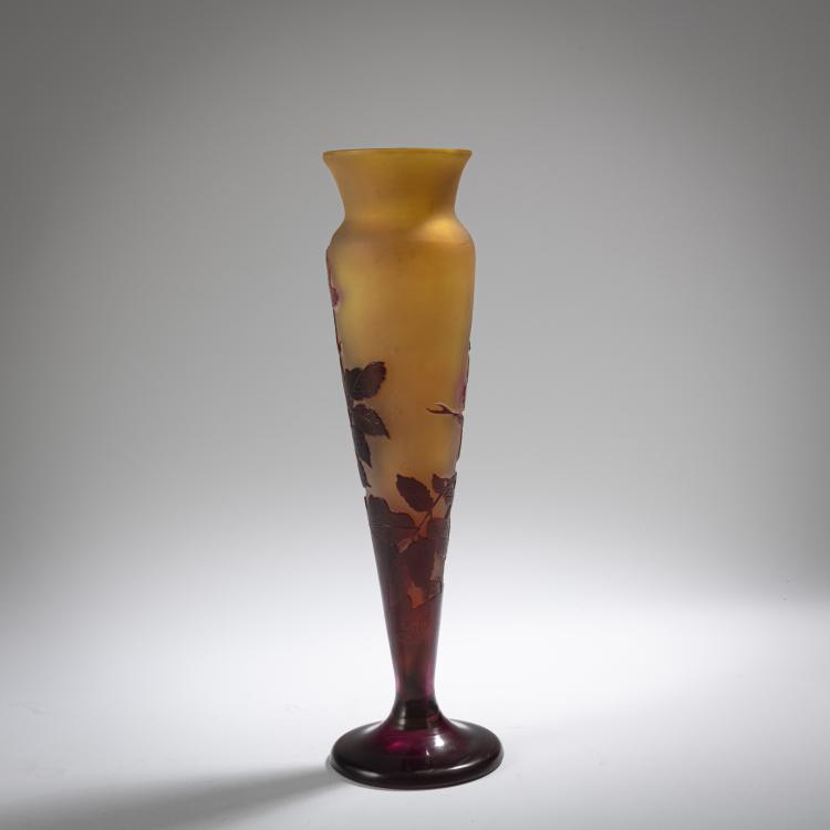 Bild 2 zu Objekt, Tall 'Eglantines' vase, 1925-36, Emile Gall&eacute;, Gall&eacute;, Etablissements, Nancy, 162B 177