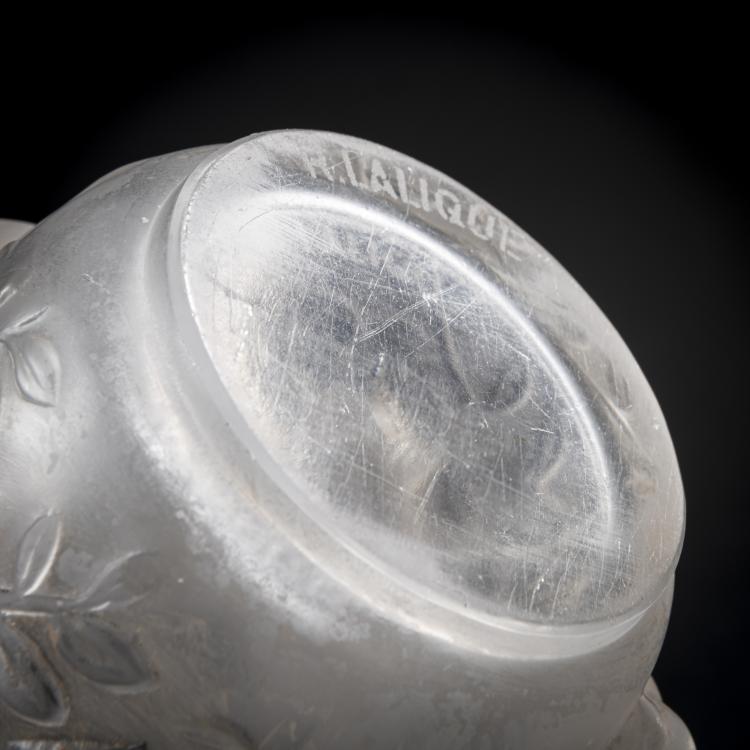 Bild 2 zu Objekt, Vase 'Saint-Fran&ccedil;ois', 1930, Ren&eacute; Lalique, Lalique, Ren&eacute;, Wingen-sur-Moder, 162A 30