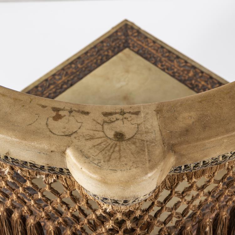 Bild 6 zu Objekt, Eckstuhl, 1895-1900, Carlo Bugatti, Bugatti, Carlo, 162C 322