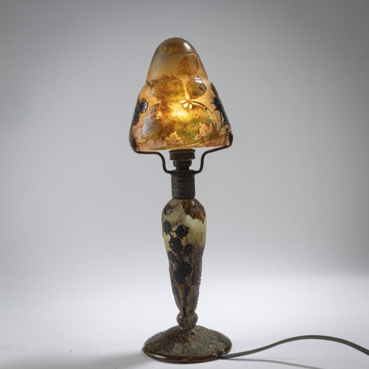 Bild 4 zu Objekt, Tischleuchte 'M&ucirc;res en automne', um 1910, Nancy Daum Fr&egrave;res, Daum Fr&egrave;res, Nancy, 162B 115