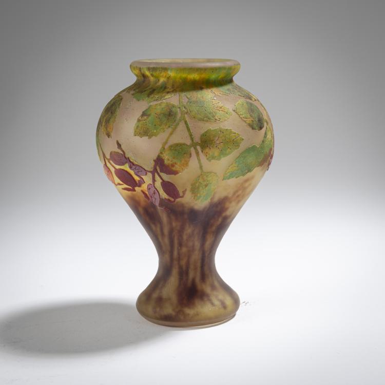 Bild 2 zu Objekt, Fu&szlig;vase 'Eglantines', um 1913, Nancy Daum Fr&egrave;res, Daum Fr&egrave;res, Nancy, 162B 124