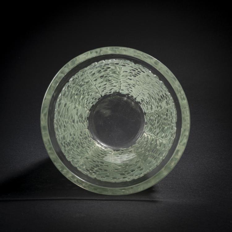 Bild 3 zu Objekt, 'Saint Tropez' vase, 1937, Ren&eacute; Lalique, Lalique, Ren&eacute;, Wingen-sur-Moder, 162A 39