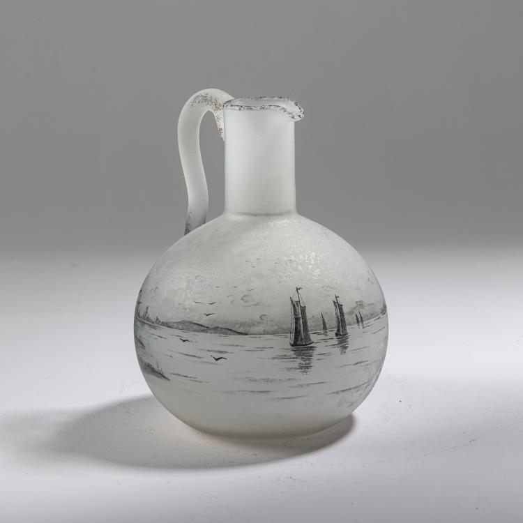 Bild 2 zu Objekt, Kleiner Krug 'Delft', um 1898, Nancy Daum Fr&egrave;res, Daum Fr&egrave;res, Nancy, 162B 75