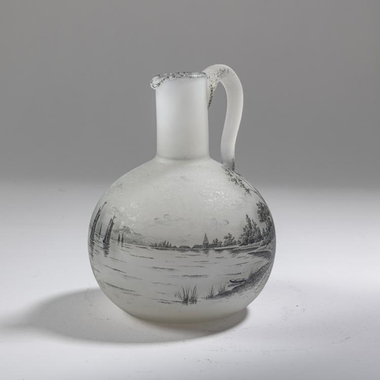 Bild 3 zu Objekt, Kleiner Krug 'Delft', um 1898, Nancy Daum Fr&egrave;res, Daum Fr&egrave;res, Nancy, 162B 75