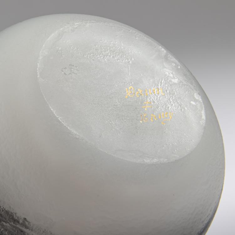 Bild 4 zu Objekt, Kleiner Krug 'Delft', um 1898, Nancy Daum Fr&egrave;res, Daum Fr&egrave;res, Nancy, 162B 75