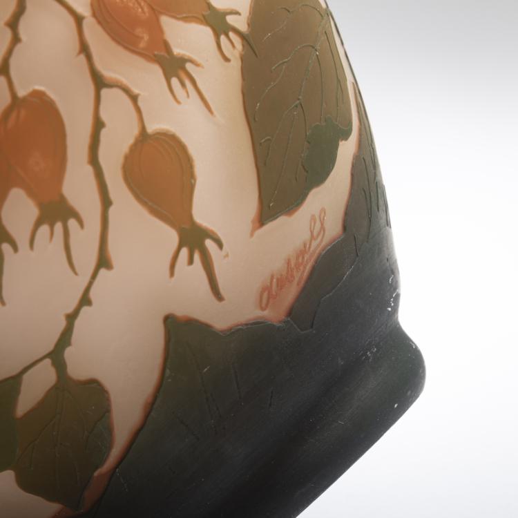 Bild 3 zu Objekt, Vase mit Hagebutten, 1921-29, Arsall, Vereinigte Lausitzer Glaswerke, Wei&szlig;wasser, 162B 261