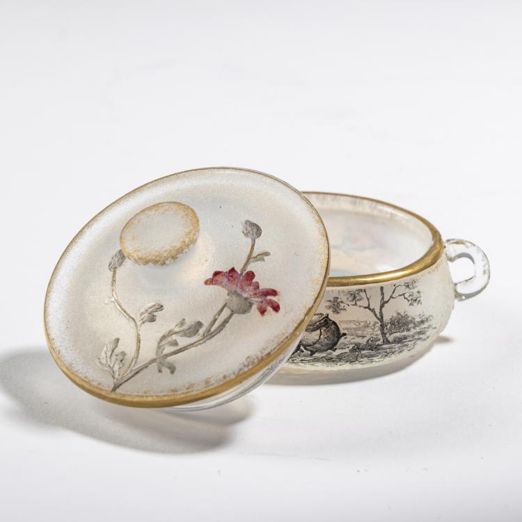 Bild 3 zu Objekt, Deckeld&ouml;schen 'Le pot de terre, le pot de fer', 1898, Nancy Daum Fr&egrave;res, Daum Fr&egrave;res, Nancy, 162B 76