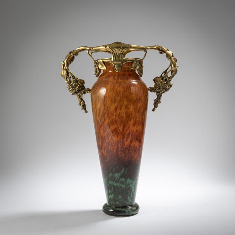 Hauptbild zu Objekt, 'Jades'-Vase mit Bronzemontierung, um 1910, Nancy Daum Fr&egrave;res, Daum Fr&egrave;res, Nancy; Verrerie de Belle Etoile, Croismare, 162B 134