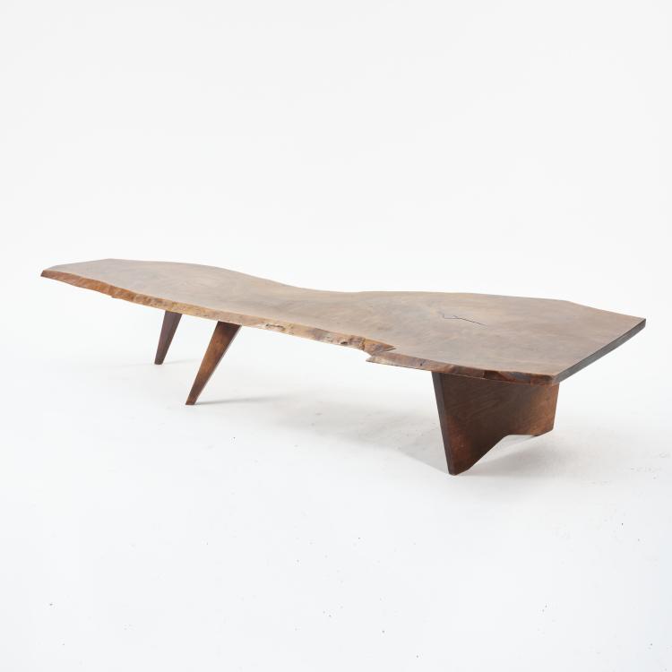 Hauptbild zu Objekt, Sofatisch 'Slab I', 1940er Jahre, George Nakashima, Nakashima Studios, New Hope, Pennsylvania, 163C 504