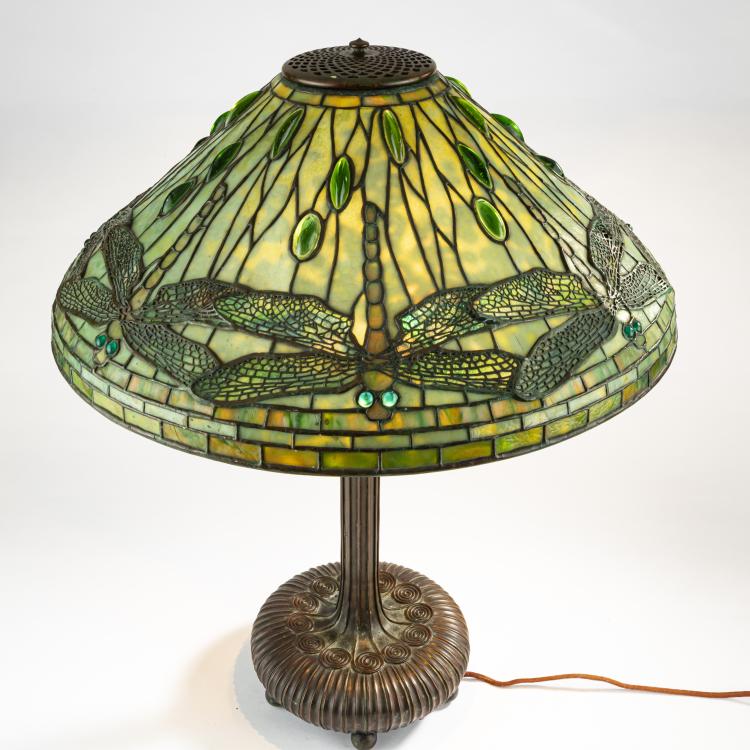 Bild 2 zu Objekt, 'Dragonfly' table lamp, 1899, Clara Driscoll,Louis C. Tiffany, Tiffany Studios, New York, 162B 277