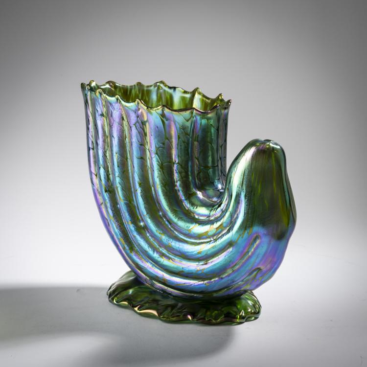 Hauptbild zu Objekt, Muschel-Vase 'Papillon', 1902, L&ouml;tz Wwe., Klosterm&uuml;hle, 165B 258
