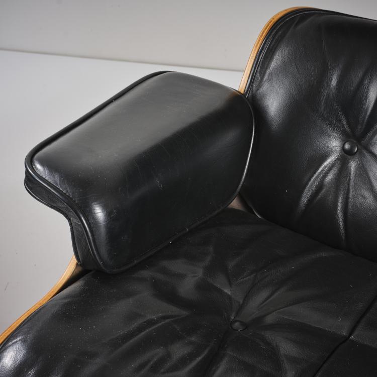 Bild 1 zu Objekt, Lounge chair '670' mit Ottoman '671', 1956, Charles Eames,Ray Eames, Vitra, Weil am Rhein, 164B 299