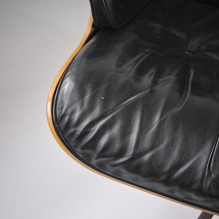 Bild 2 zu Objekt, Lounge chair '670' mit Ottoman '671', 1956, Charles Eames,Ray Eames, Vitra, Weil am Rhein, 164B 299