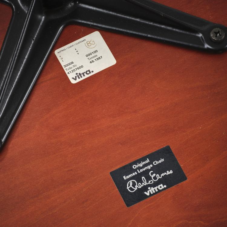 Bild 4 zu Objekt, Lounge chair '670' mit Ottoman '671', 1956, Charles Eames,Ray Eames, Vitra, Weil am Rhein, 164B 299