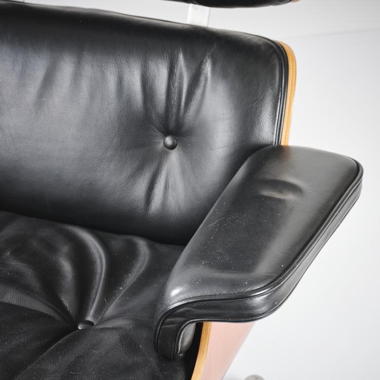 Bild 3 zu Objekt, Lounge chair '670' mit Ottoman '671', 1956, Charles Eames,Ray Eames, Vitra, Weil am Rhein, 164B 298