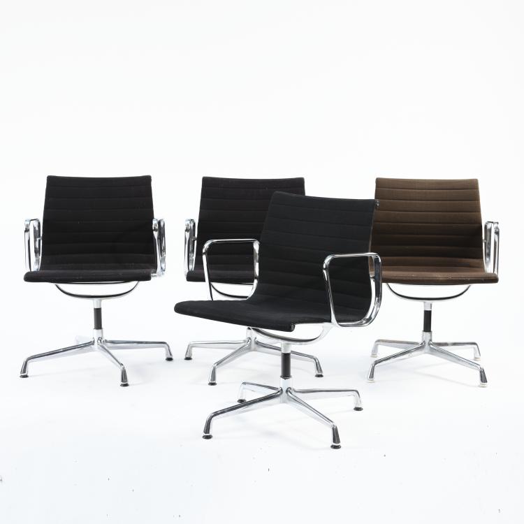 Hauptbild zu Objekt, 4 'Aluminum Group' desk chairs, 1958, Charles Eames,Ray Eames, Vitra Design, Weil am Rhein, 164B 304