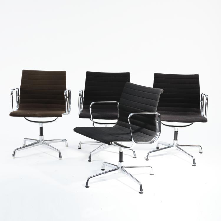 Bild 1 zu Objekt, 4 'Aluminum Group' desk chairs, 1958, Charles Eames,Ray Eames, Vitra Design, Weil am Rhein, 164B 304
