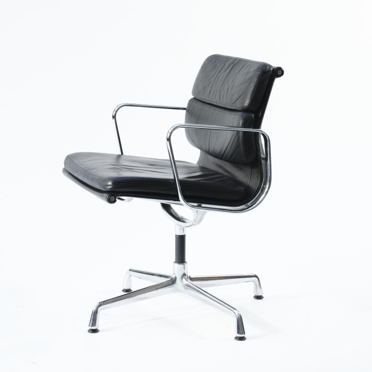 Bild 1 zu Objekt, Arbeitsstuhl 'Soft Pad', 1969, Charles Eames,Ray Eames, Vitra Design, Weil am Rhein; Miller, Herman, Zeeland, 163C 530