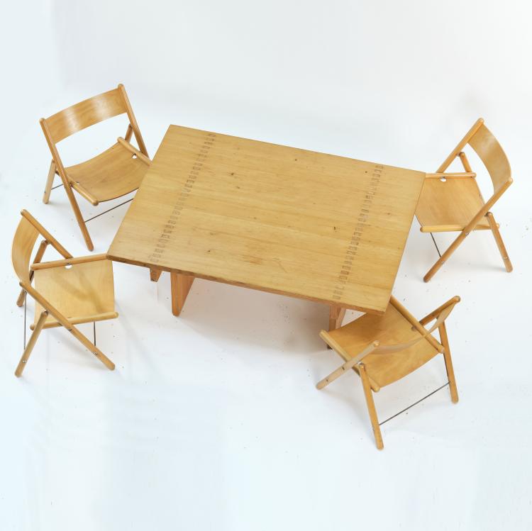 Bild 2 zu Objekt, 'Rotis' table with 4 folding chairs, 1971/72, Otl Aicher, Dietiker AG, Stein am Rhein (zugeschrieben), 163A 104