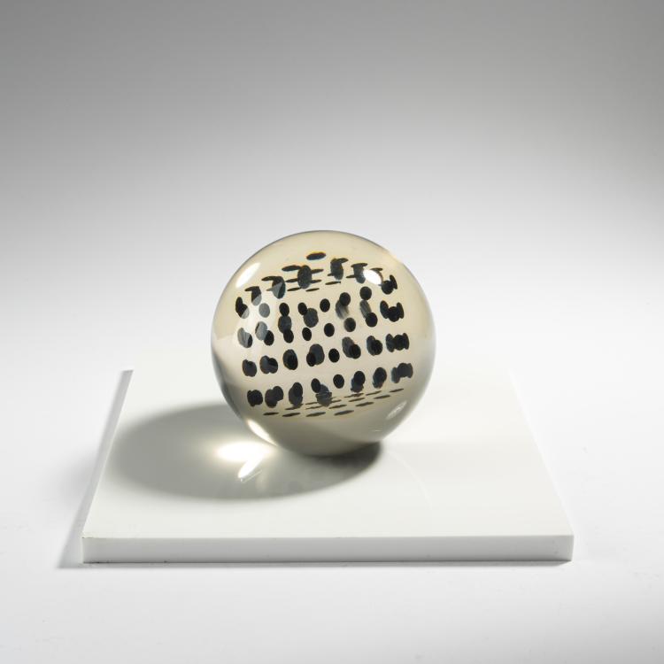 Bild 1 zu Objekt, 'Deformazione ottico - dinamica di un cubo in una sfera, serie a punti A', 1959-63, Enzo Mari, Danese, Mailand, 164A 169