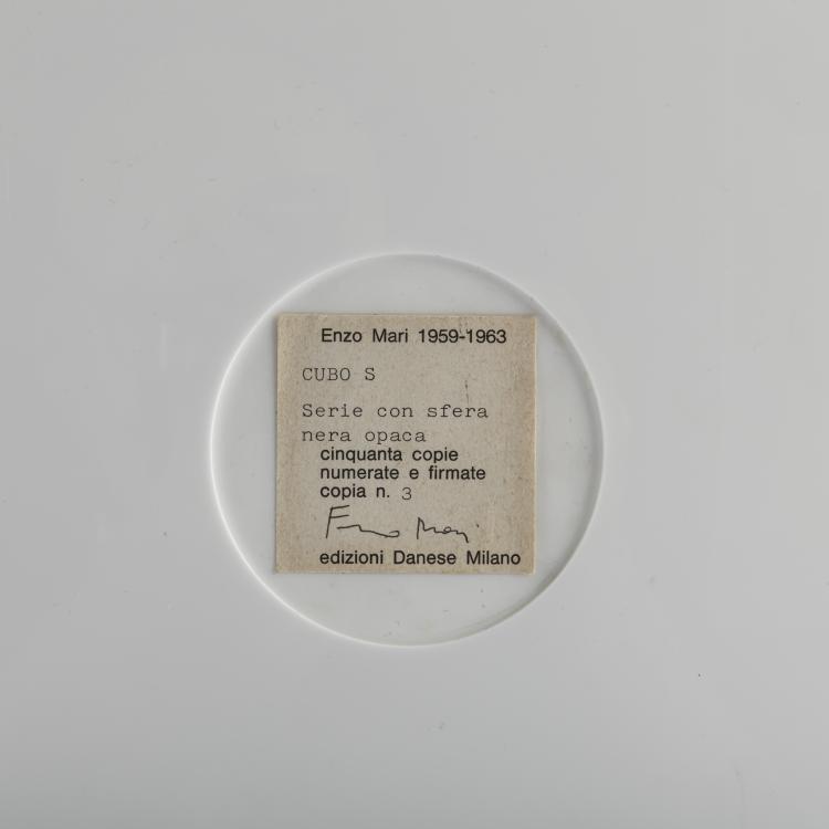 Bild 3 zu Objekt, 'Cube S, series with matt black sphere', 1959-63, Enzo Mari, Danese, Mailand, 163C 451