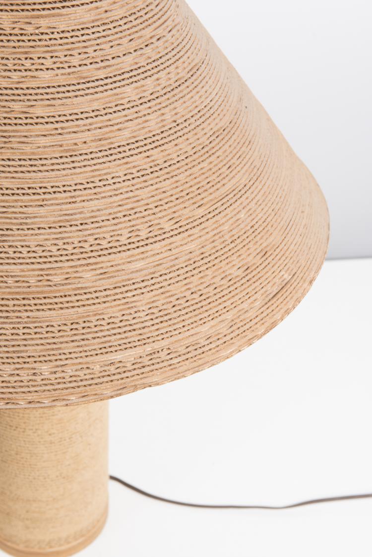 Bild 1 zu Objekt, 2 'Flute' table lights, 1977, Frank O. Gehry,Gregory van Pelt, Underwriter Laboratories, Raymor, New York, 163C 533